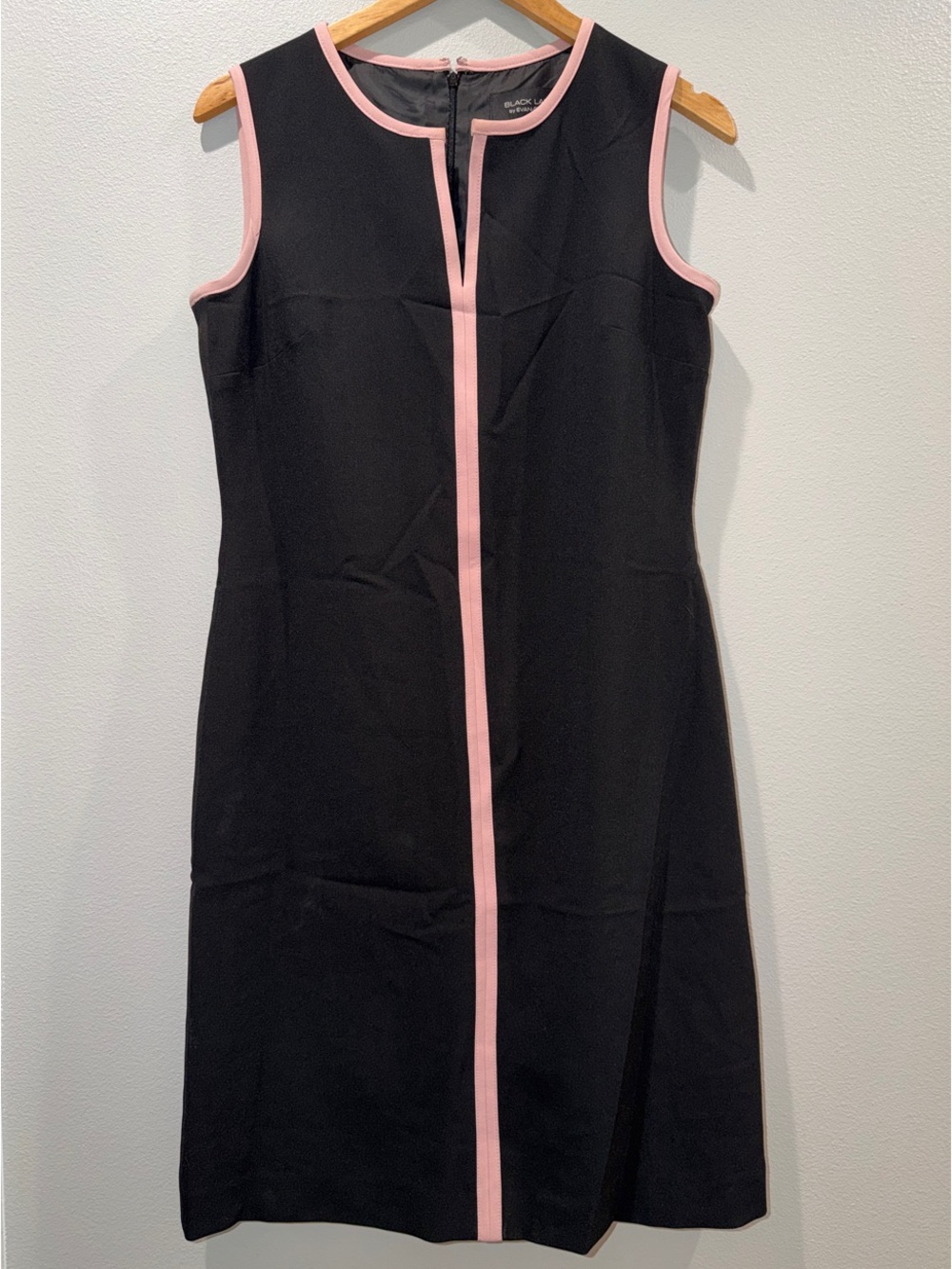 Black Sleeveless Shift Dress with Pink Trim by Black Label Size 6